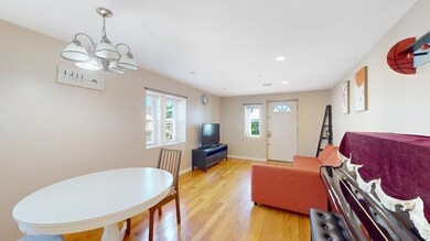 25 Phillips St unit 25, Quincy, MA 02170 - photo 4