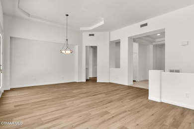 Living room/Dining room