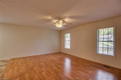 521 Sunrise Ave, Asheboro, NC 27203 - photo 6