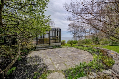 21 Ledge Rd