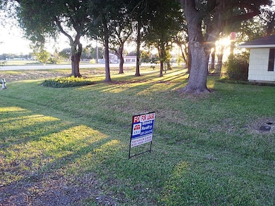 1032 Horace Mann Ave, Rosenberg, TX 77471 - photo 2