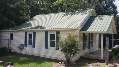 1006 Emerson St, Manchester, TN 37355 - photo 2