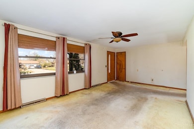 1213 Teakwood Dr, Milford, OH 45150 - photo 3