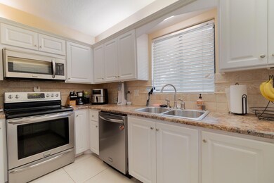 12524 Shoreline Dr unit H302, Wellington, FL 33414 - photo 6