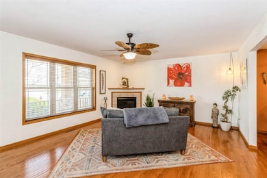 1017 Langenberg Ave, Iowa City, IA 52240 - photo 5