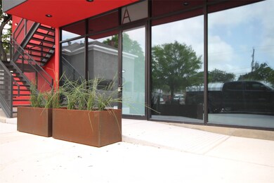 1612 Richmond Ave unit A, Houston, TX 77006 - photo 2