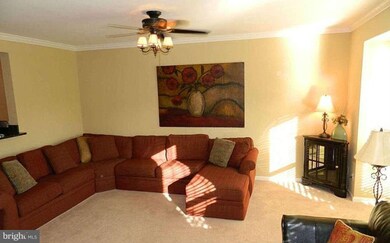 2571 Chase Wellesley Dr, Herndon, VA 20171 - photo 5