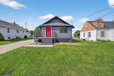 1432 Royer St, Des Moines, IA 50316 - photo 2