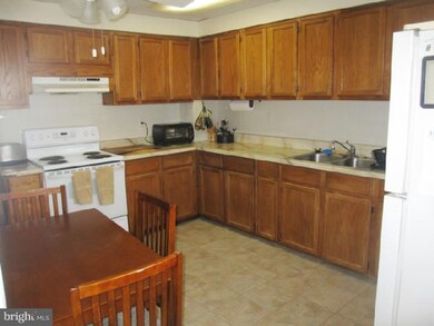 610 New Jersey Ave, Riverside, NJ 08075 - photo 5