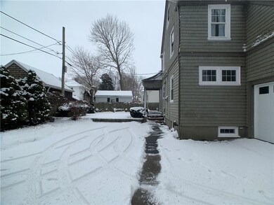 29 Admiral Kalbfus Rd, Newport, RI 02840 - photo 2