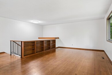 4201 Shirlee Ln N, Saint Paul, MN 55126 - photo 3