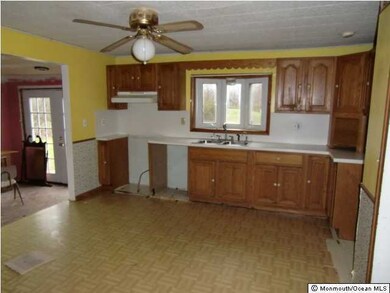 590 Equator Ave, Somerset, NJ 08873 - photo 3