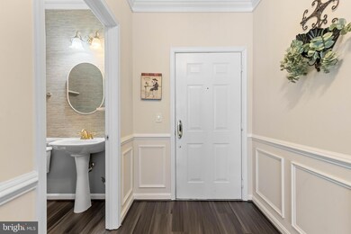 2610 Chapel Lake Dr unit 404, Gambrills, MD 21054 - photo 4