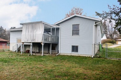 1710 Oswego-17