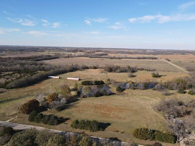 728 E Santa fe Ave, Burlingame, KS 66413 - photo 7