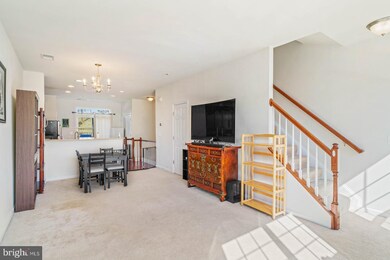 15613 John Diskin Cir, Woodbridge, VA 22191 - photo 7
