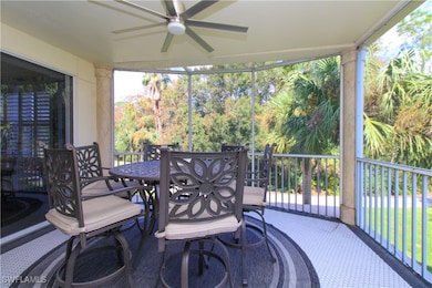 Sunroom with ceiling fan