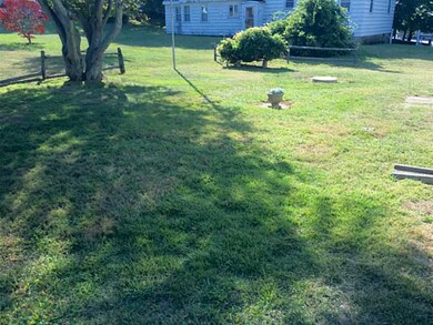 25 Spruce Ave, Tiverton, RI 02878 - photo 4