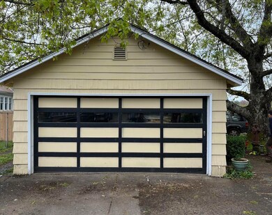 687 E Ellendale Ave, Dallas, OR 97338 - photo 5