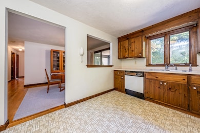 99 Eileen St, Yarmouth Port, MA 02675 - photo 7