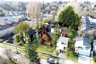 9743 57th Ave S, Seattle, WA 98118 - photo 5