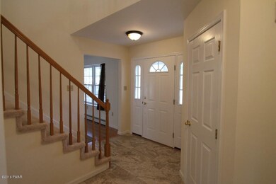 117 White Pine Ct, Milford, PA 18337 - photo 6