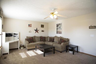 4165 Nipigon Dr--19