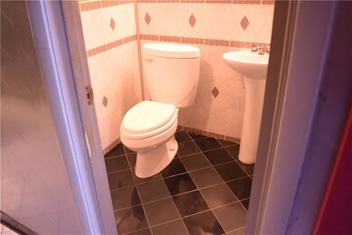 Guest Bath on 1st Floor