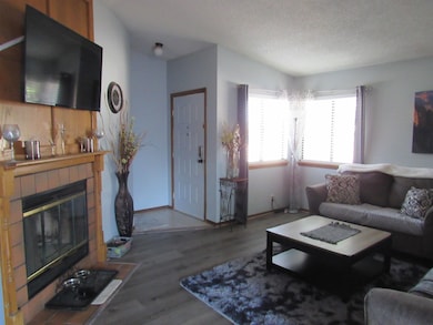 907 E Idlewild Dr, Wichita, KS 67216 - photo 5