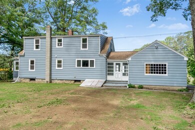 957 Stafford St, Rochdale, MA 01542 - photo 3