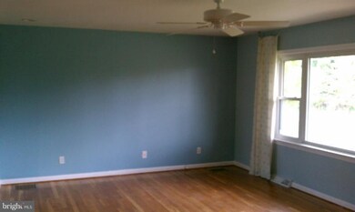 12514 Greengate Rd, Fredericksburg, VA 22407 - photo 6