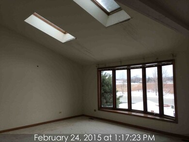 17954 Vista Dr, Country Club Hills, IL 60478 - photo 2