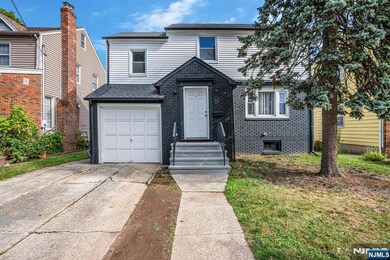 16 Pleasant Ave, Belleville, NJ 07109 - photo 2