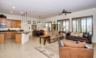 17794 W Cottonwood Ln-large-007-13-Main