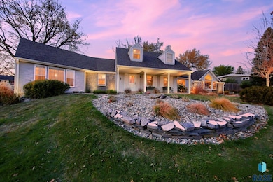 2701 S Sherman Ave, Sioux Falls, SD 57105 - photo 2