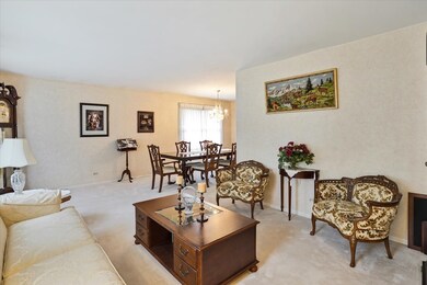 133 S Pershing Ave, Mundelein, IL 60060 - photo 4