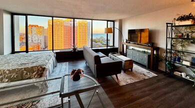 5455 N Sheridan Rd unit 1707, Chicago, IL 60640 - photo 4