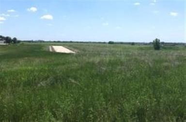 00 38th St, Spirit Lake, IA 51360 - photo 7