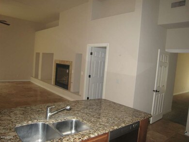 Island facing huge Greatroom