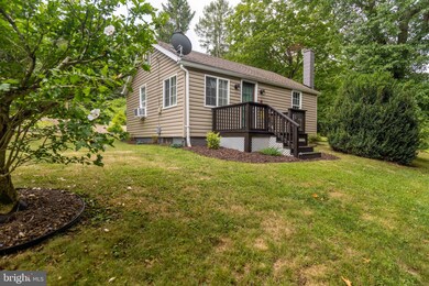 843 Hade Rd, Chambersburg, PA 17202 - photo 2