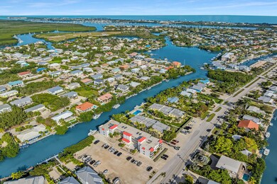 591 Sombrero Beach Rd unit 8B, Marathon, FL 33050 - photo 7