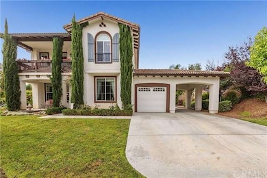 FRONT GARAGE - PORTE COCHERE leading to Motor Cour