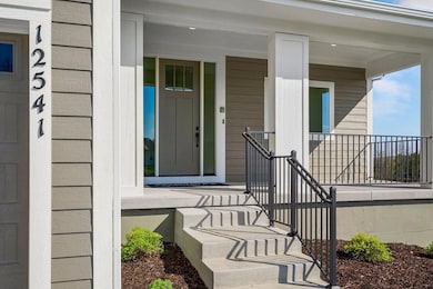 12541 S Hedge Ct, Olathe, KS 66061 - photo 4