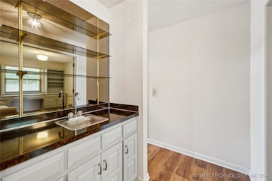 1505 W Fredericksburg St, Broken Arrow, OK 74011 - photo 4