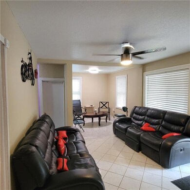 911 Franklin Ave, Des Moines, IA 50314 - photo 6