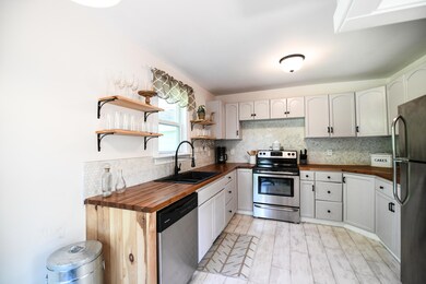 52 Old Dennett Rd, Kittery, ME 03904 - photo 2