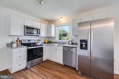 45768 Oliver Ct, Great Mills, MD 20634 - photo 6