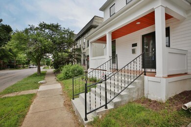 216-W3rd-50