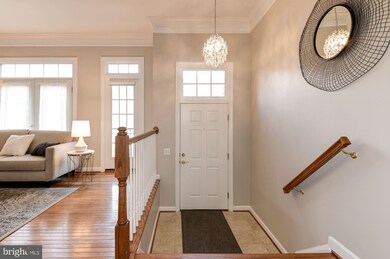 8045 Kidwell Town Ct, Vienna, VA 22182 - photo 5