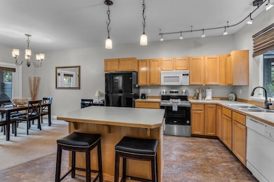 2025_09_29_1084_golden_pheasant_dr_rdm-7